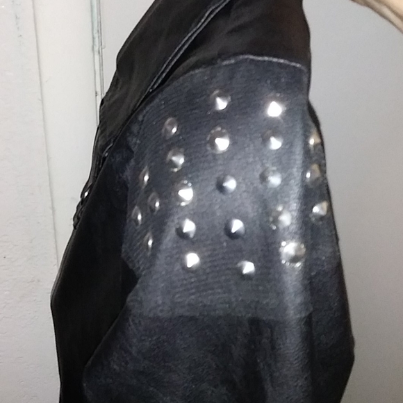 Disney Dsigned jacket - Picture 3 of 5